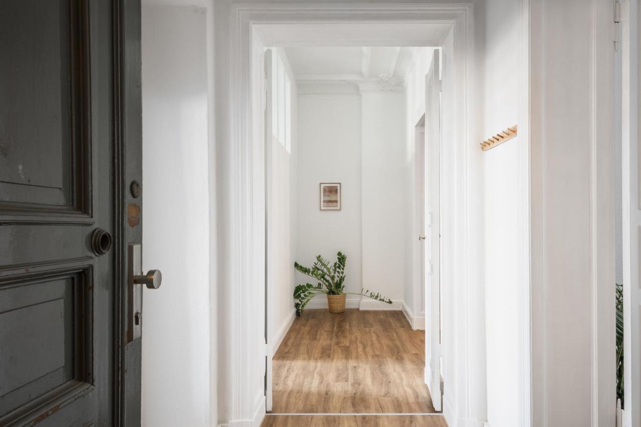 Riesiges Apartment Nahe Kudamm Sehr Schoner Altbau 123M2 Gross 12 Gaste 柏林 外观 照片