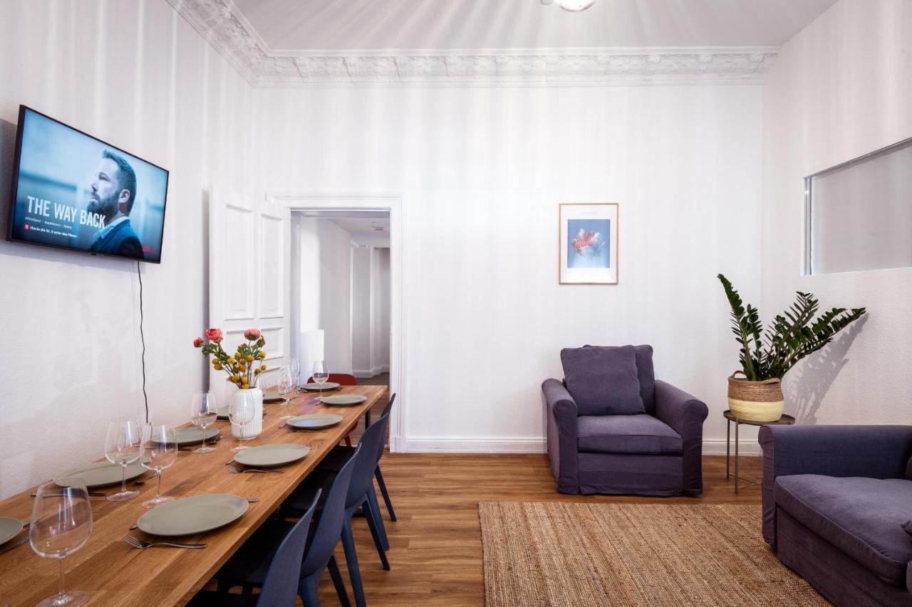 Riesiges Apartment Nahe Kudamm Sehr Schoner Altbau 123M2 Gross 12 Gaste 柏林 外观 照片